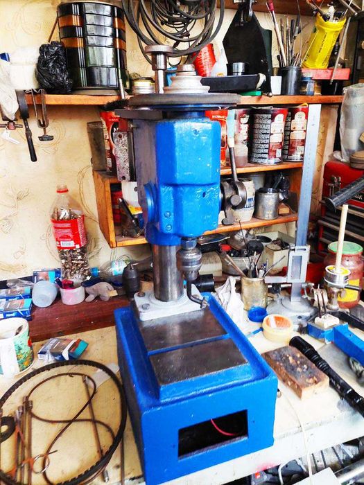 Продам станок сверлильный советского производства