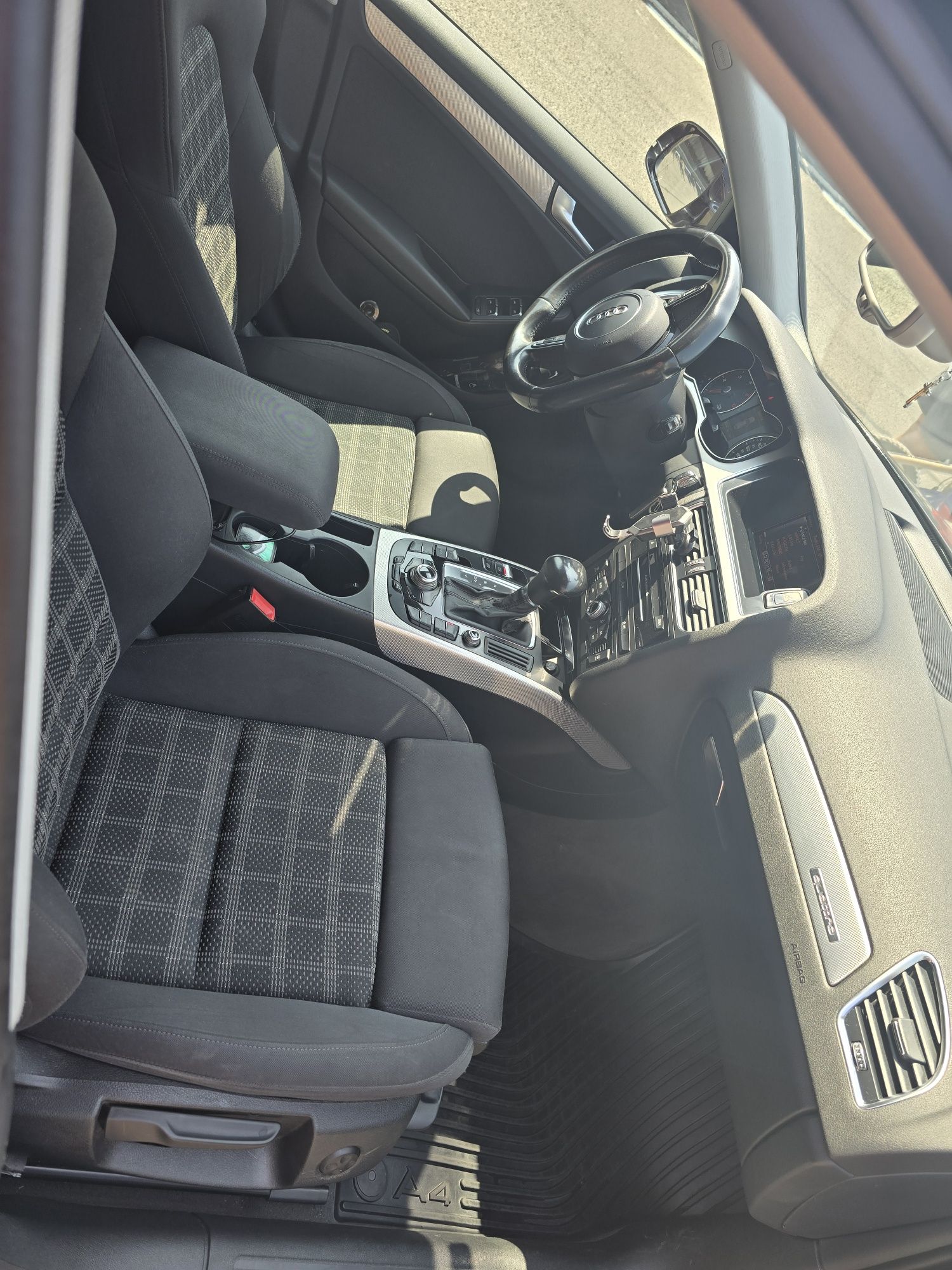 Audi A4 B8.5 an 2015 *quatro* EURO 6, 190 CP, S line