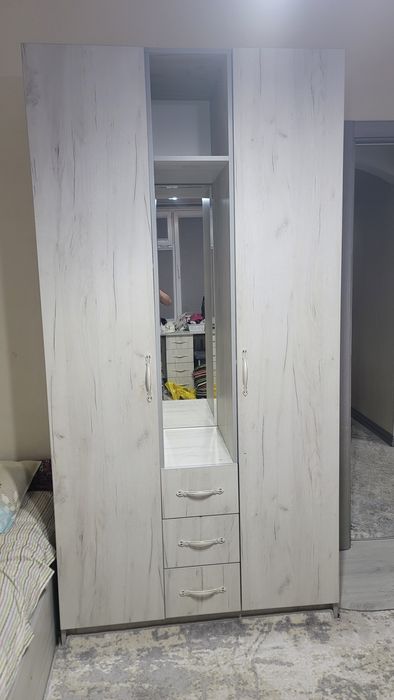 Детская мебель и кровать