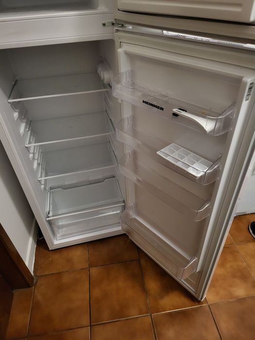 Frigider Heinner ca nou.