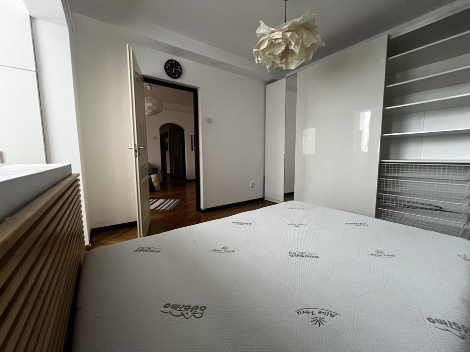 Apartament 3 camere Podul Ros