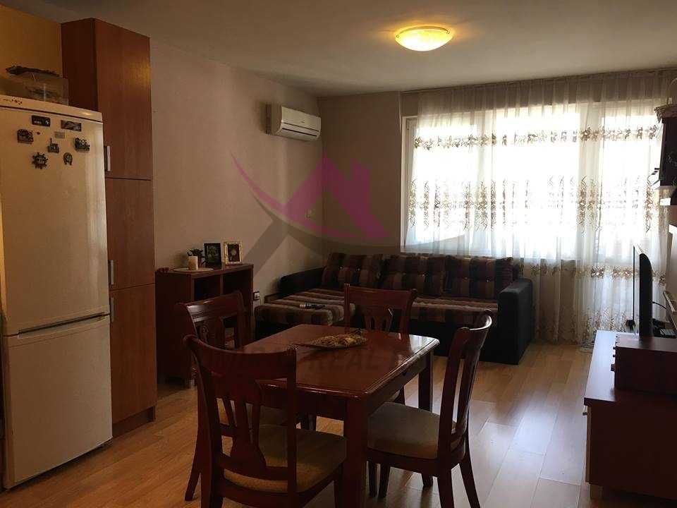Продава се Двустаен апартамент в Варна, Лятно кино Тракия - 66 кв.м за 1819 €/кв.м - Снимка #2
