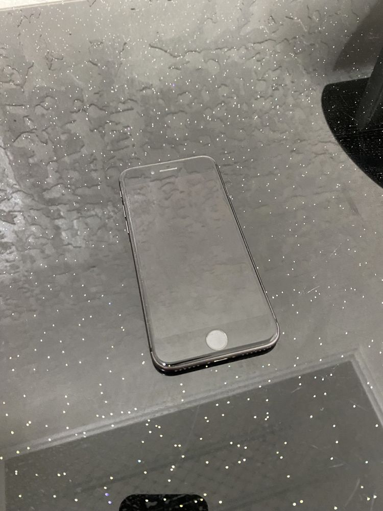 iPhone 8 space gray 64GB
