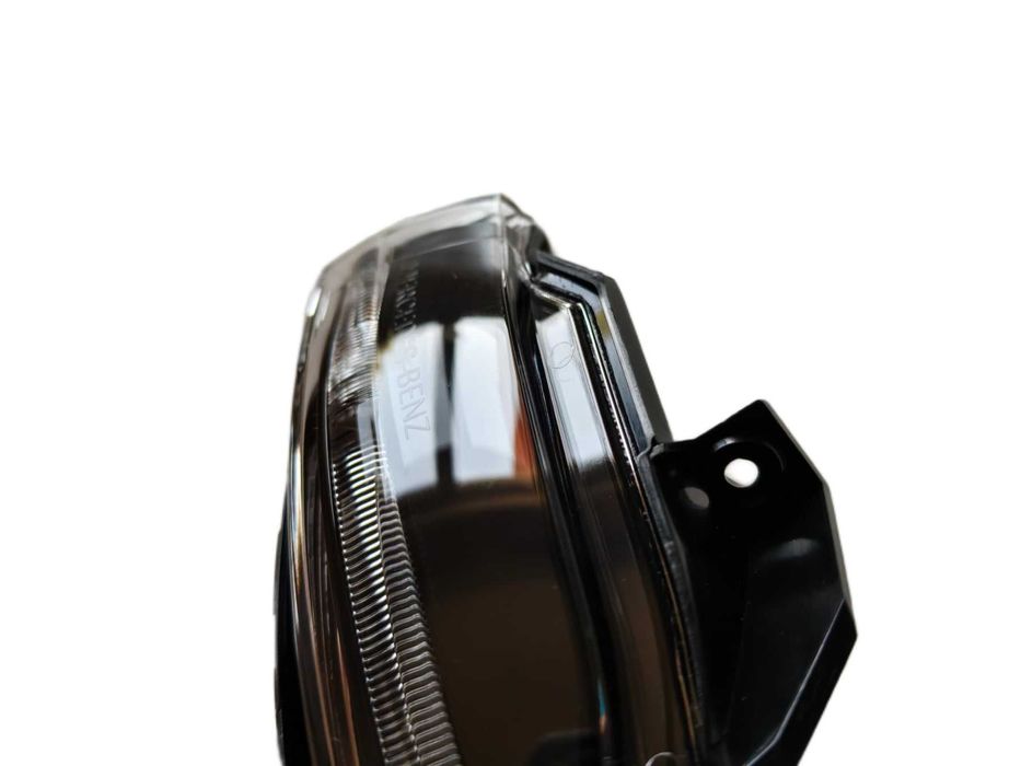 LED мигачи за Mercedes W205/W222/w213/w253 (Canbus, Кристал/Черен)