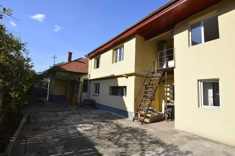 Casa individuala cu 4 apartamente, garaj dublu și gradina, N.Titulescu