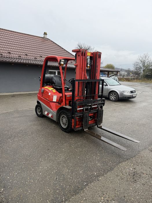 Stivuitor Manitou dual benzina+ gaz