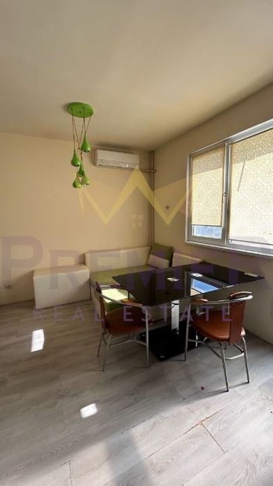 Продава се Двустаен апартамент в Варна, Младост 1 - 50 кв.м за 2160 €/кв.м - Снимка #1