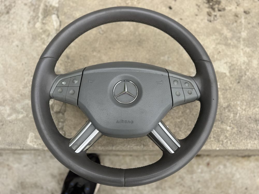 Сив кожен волан за Mercedes ML W164, GL X164, R W251
