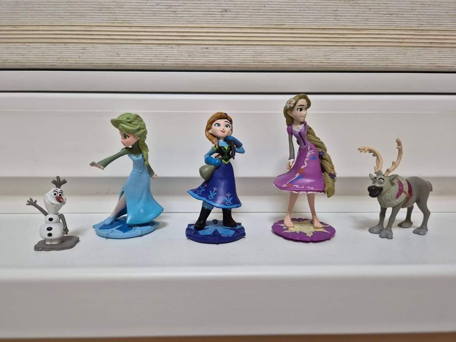 Фигурки за торта Елза и Анна