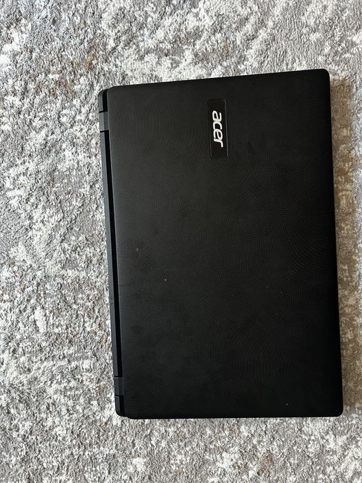 Ноутбук Acer , Сумка, мыщка, зарядка