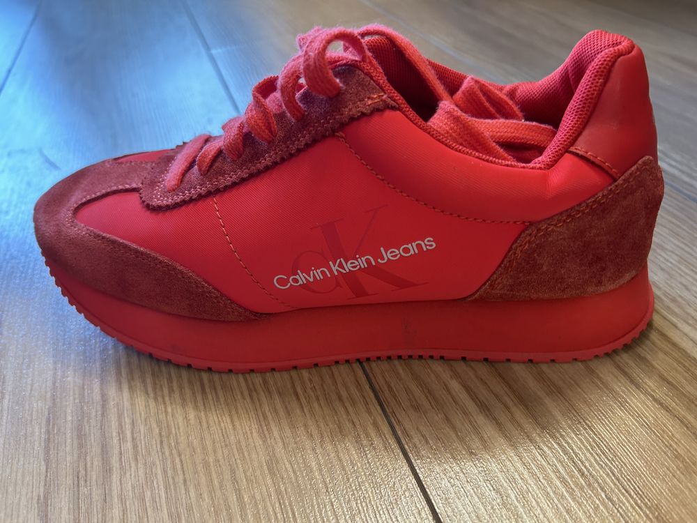 Маратонки Moshino, Calvin Klein