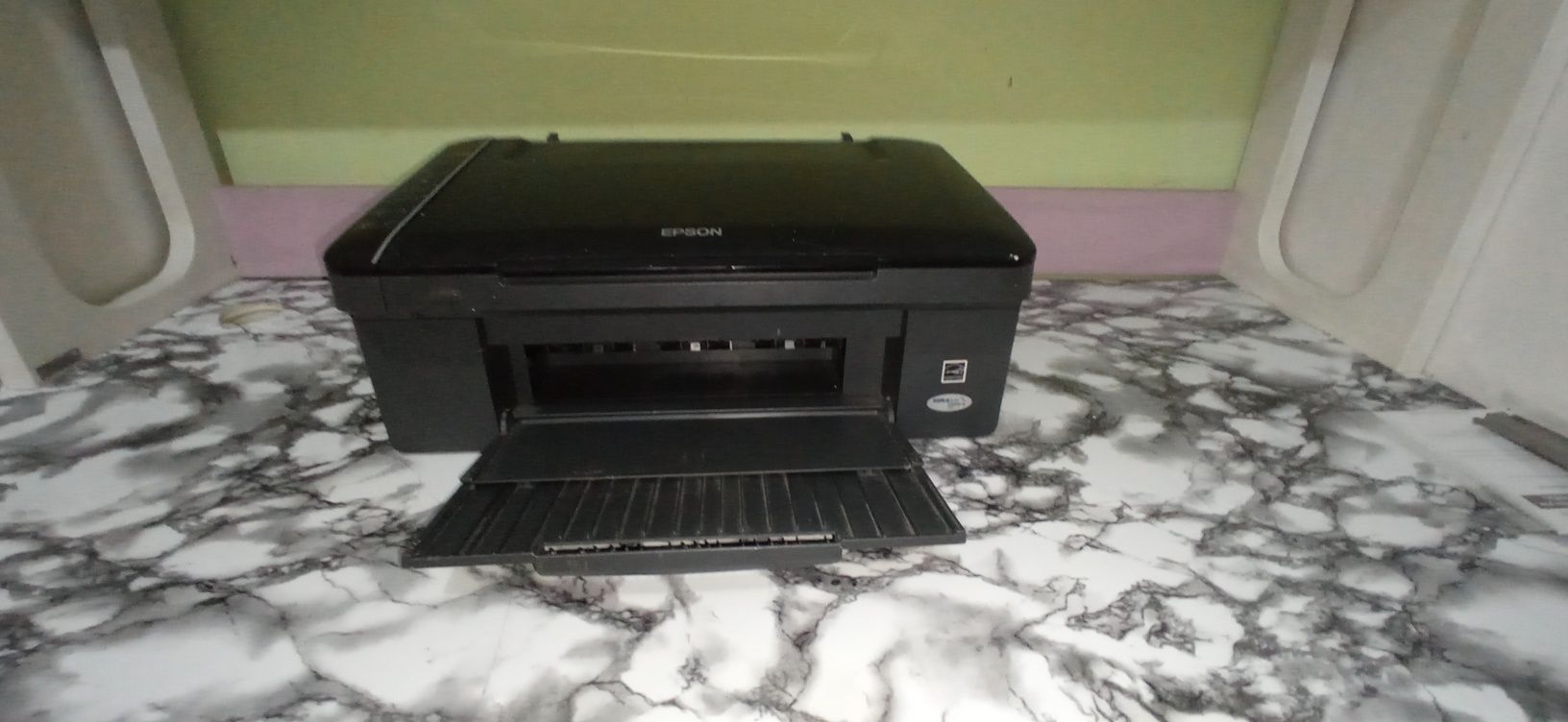 Принтер EPSON в хорошем состоянии