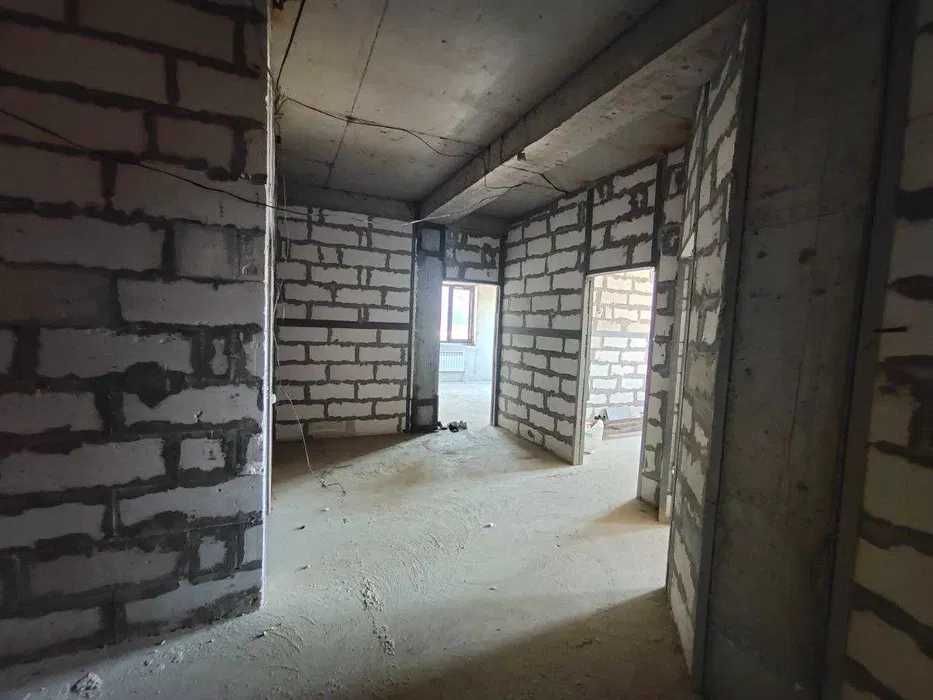 Срочно продаётся квартира в Центре Юнусабада