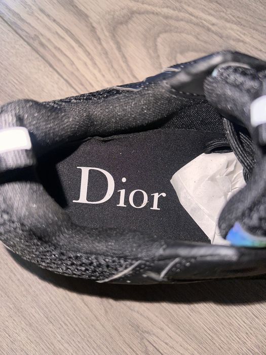 Dior B22