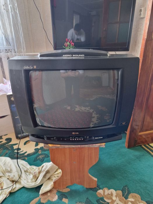 Lg телевизор сатылады!