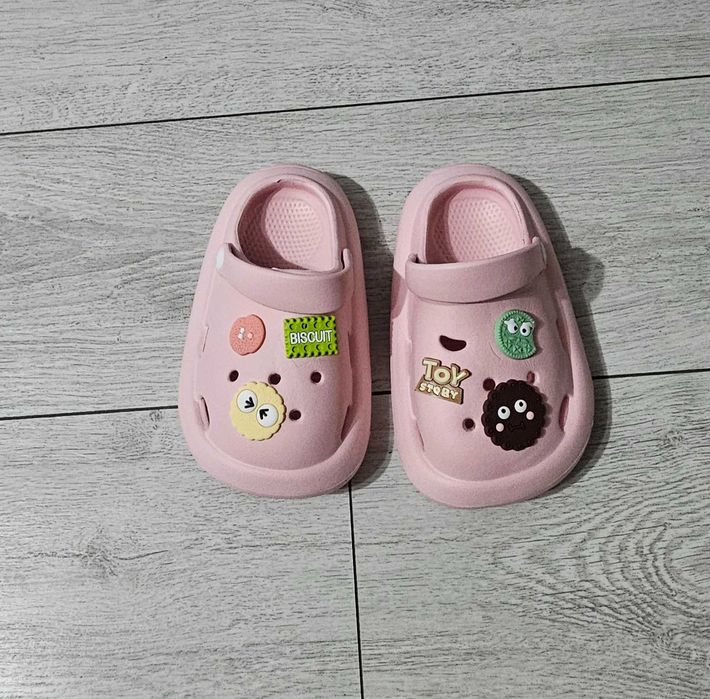 Papuci crocs, marime 24