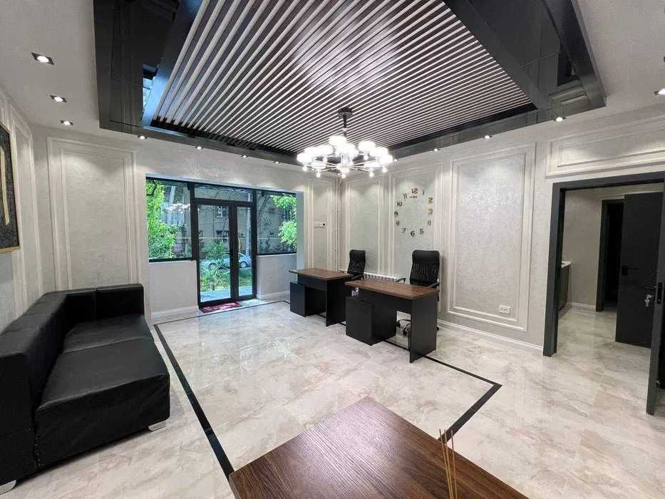 Сдается аренда офис, Шота Руставели 2 линия, ор-р парк Бобура,кафе B&B