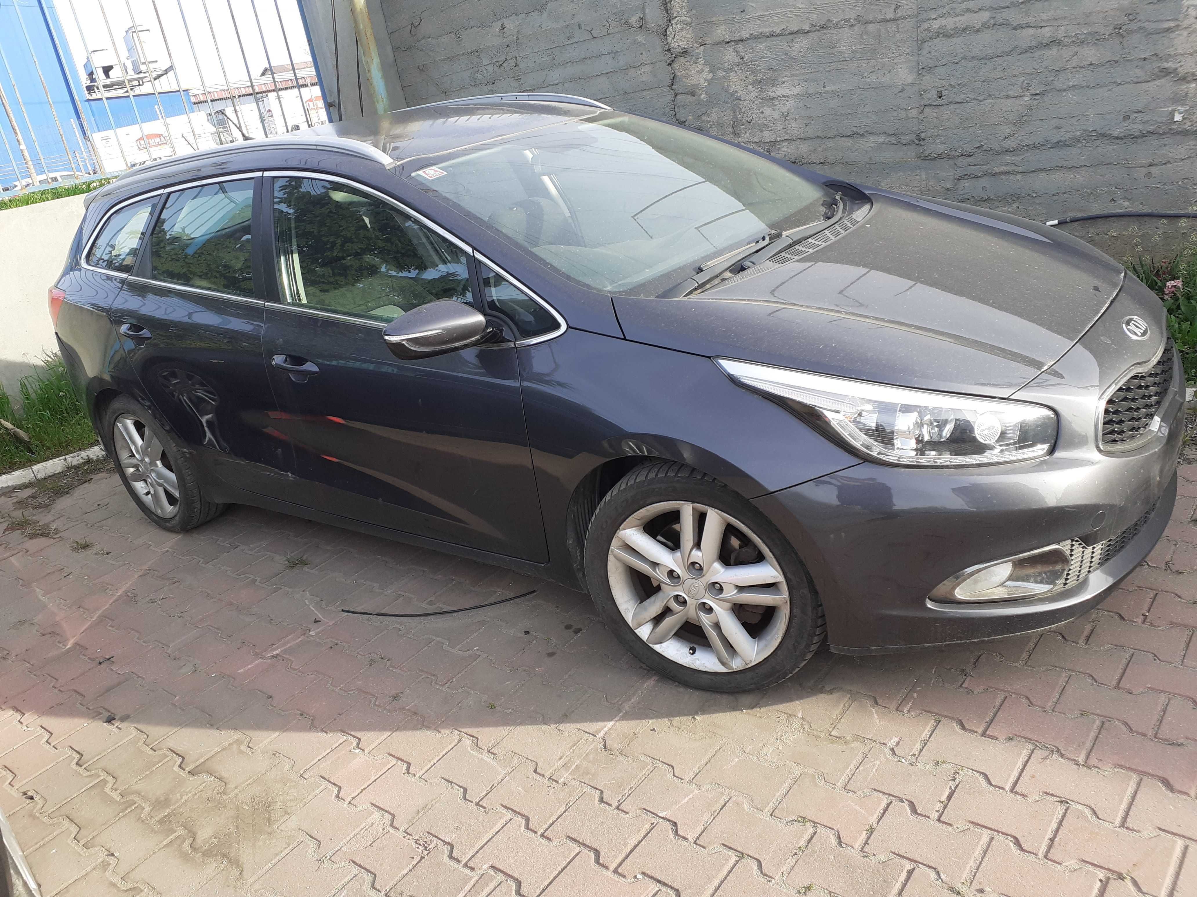 Cutie viteze Kia Ceed