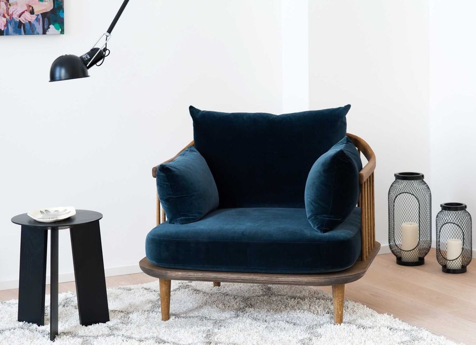 Дава се под наем Двустаен апартамент в София, Център - 66 кв.м за 408 € - Снимка #2