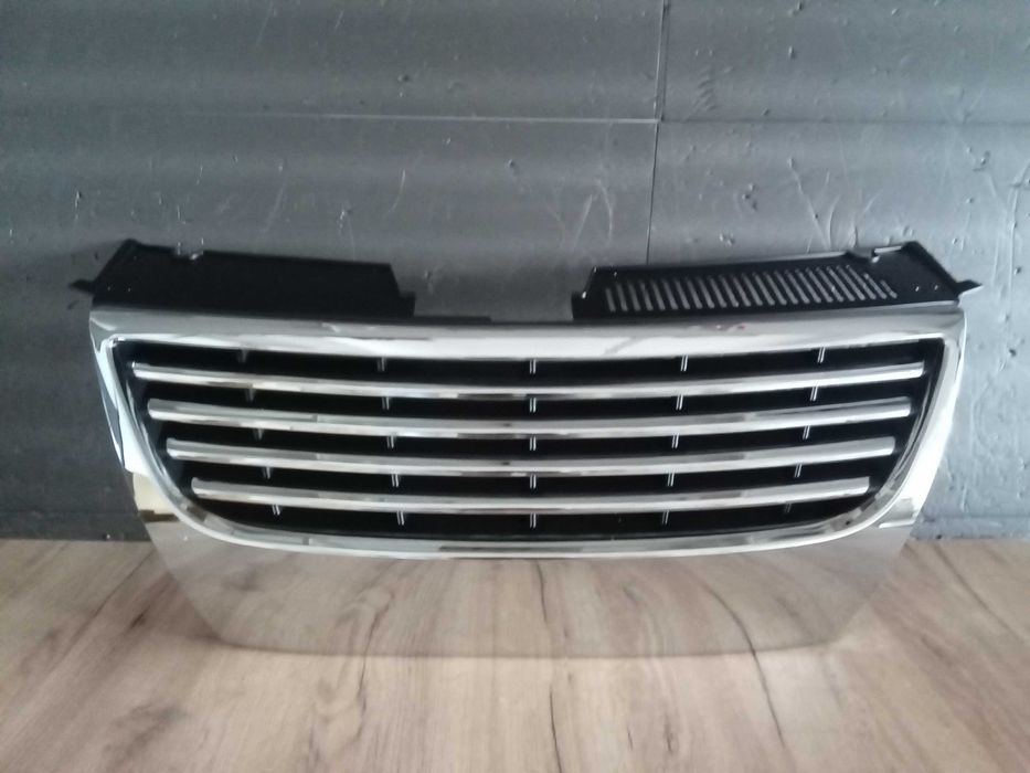 Grila radiator VW Passat B6 2005-2010 Berlina si Break