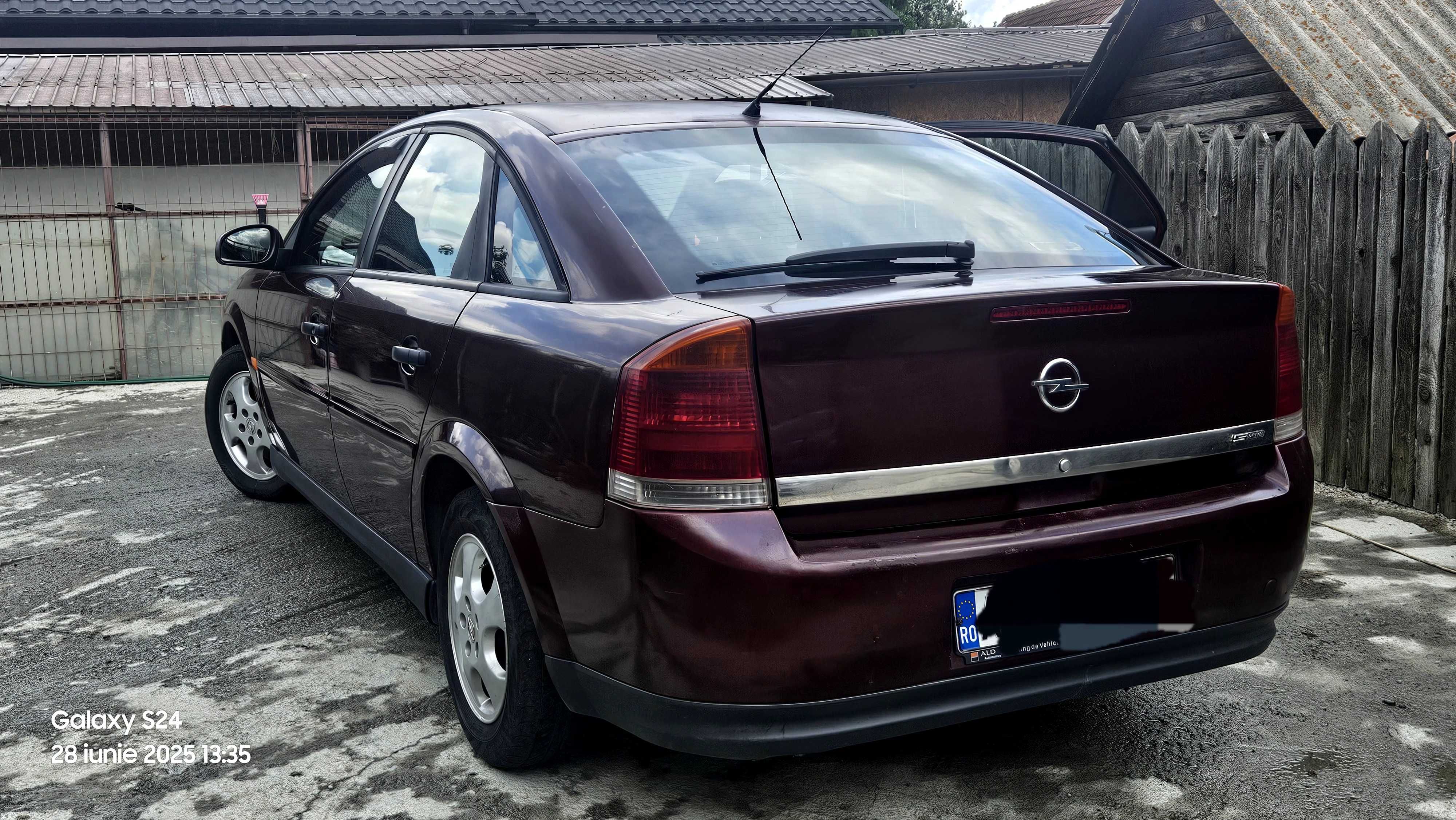 Opel vectra C 2.0. Limuzina
