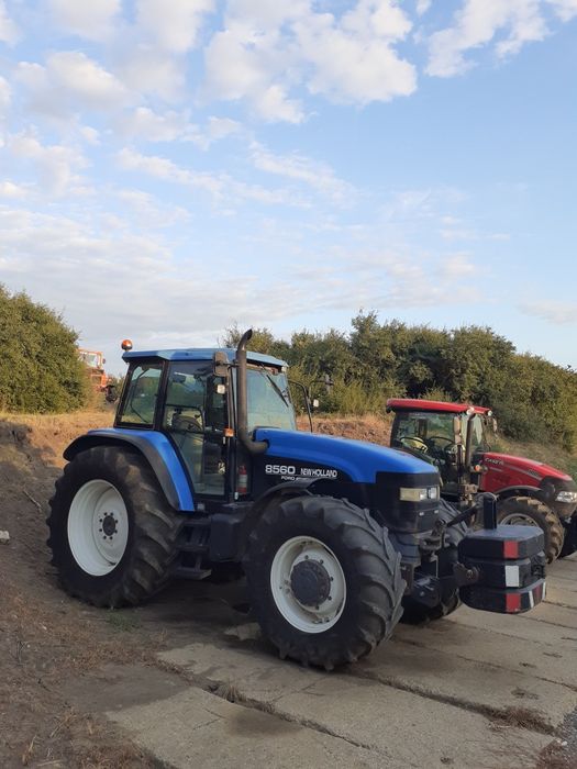 New Holland 8560