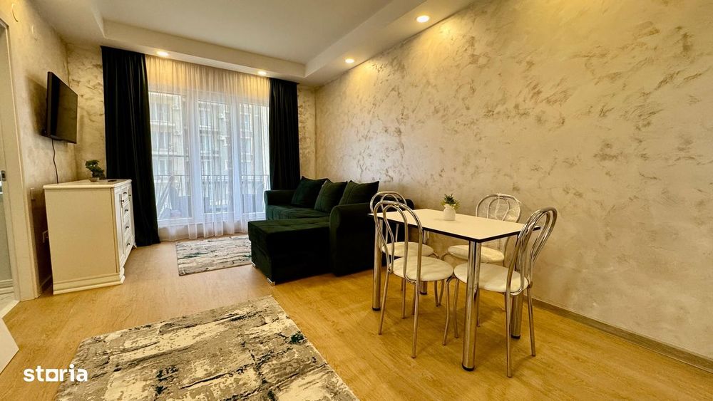 COSMOPOLIS - Garsoniera mobilata si utilata, vedere piscina