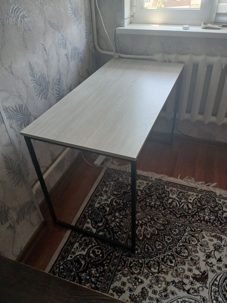 Компютерный стол