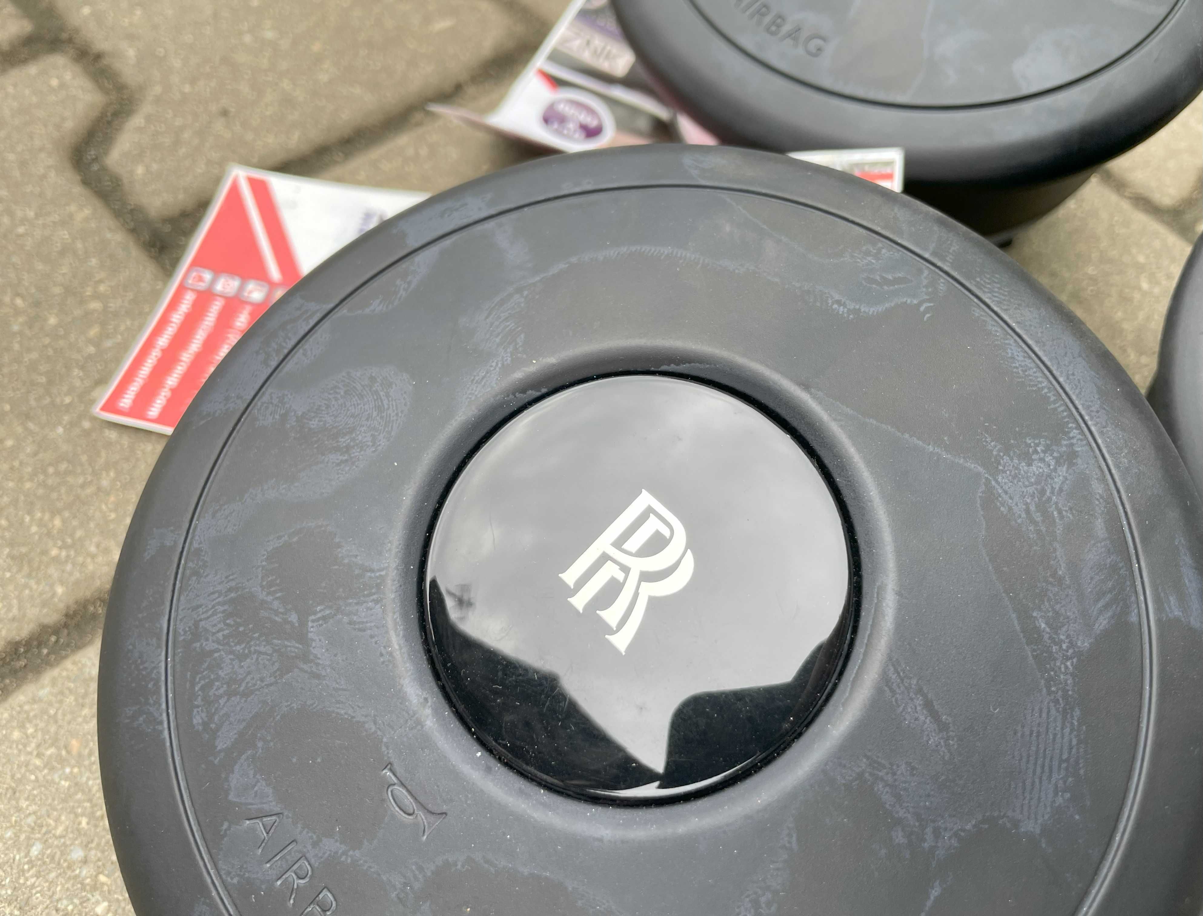 Rolls-Royce - kit airbag - centuri de siguranta - plansa de bord