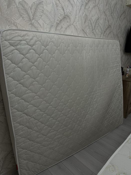 Продам матрас 160х200