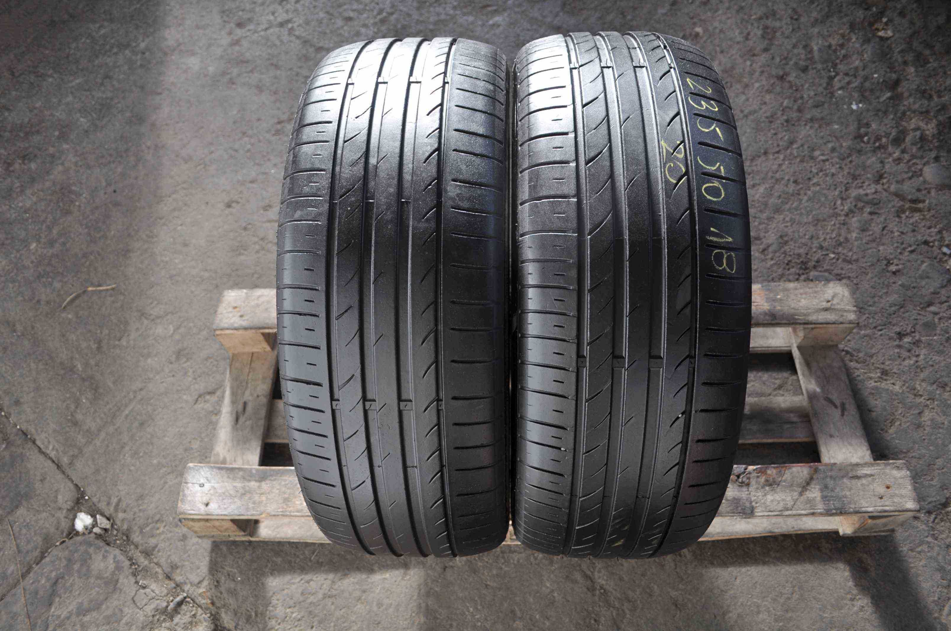 SET 2 Anvelope Vara 235/50 R18 TRAKMAX Privilo TX3 101Y