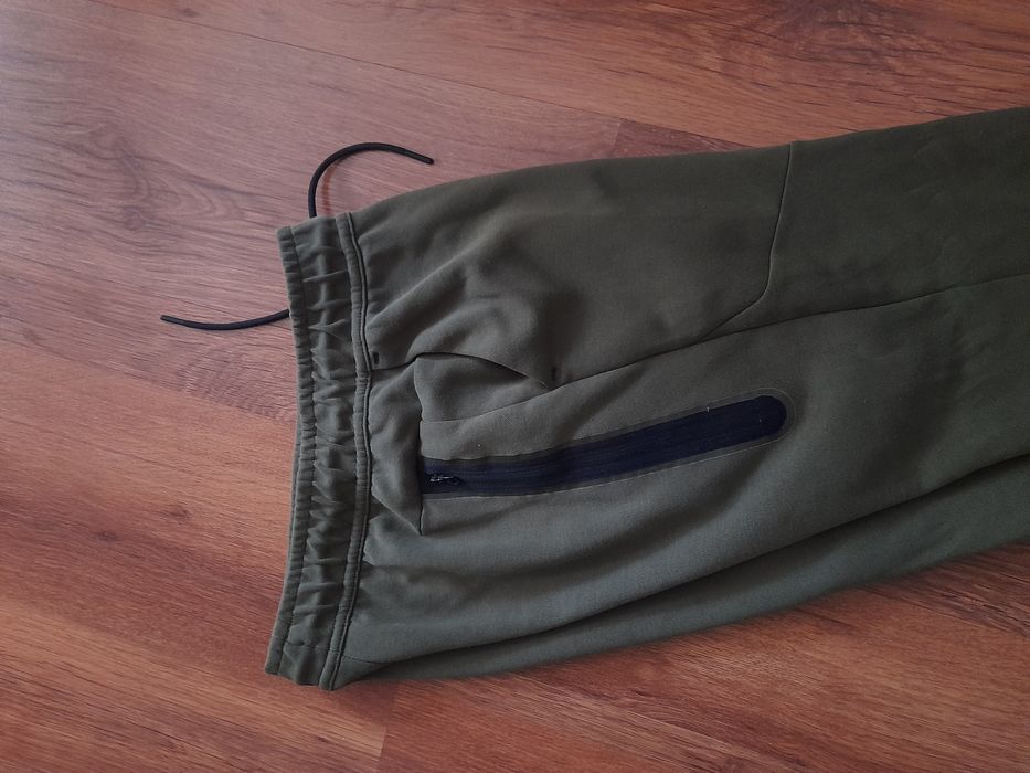 Nike tech младежки долнища 147- 158 см L размер.