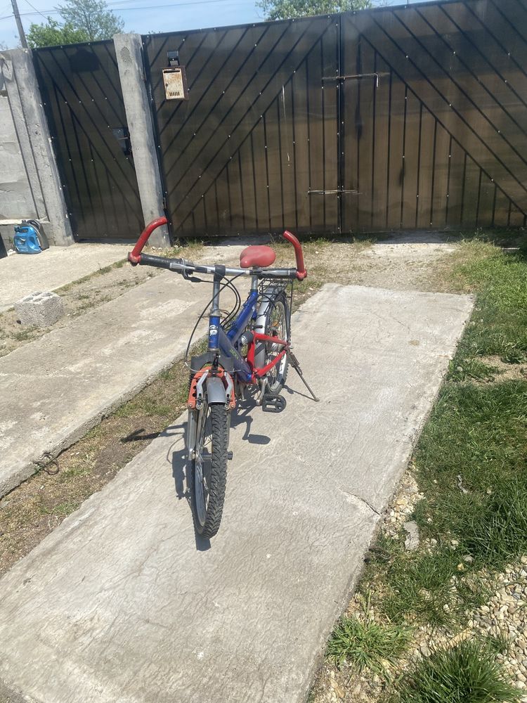 Bicicletă copii varsta 7-12 ani
