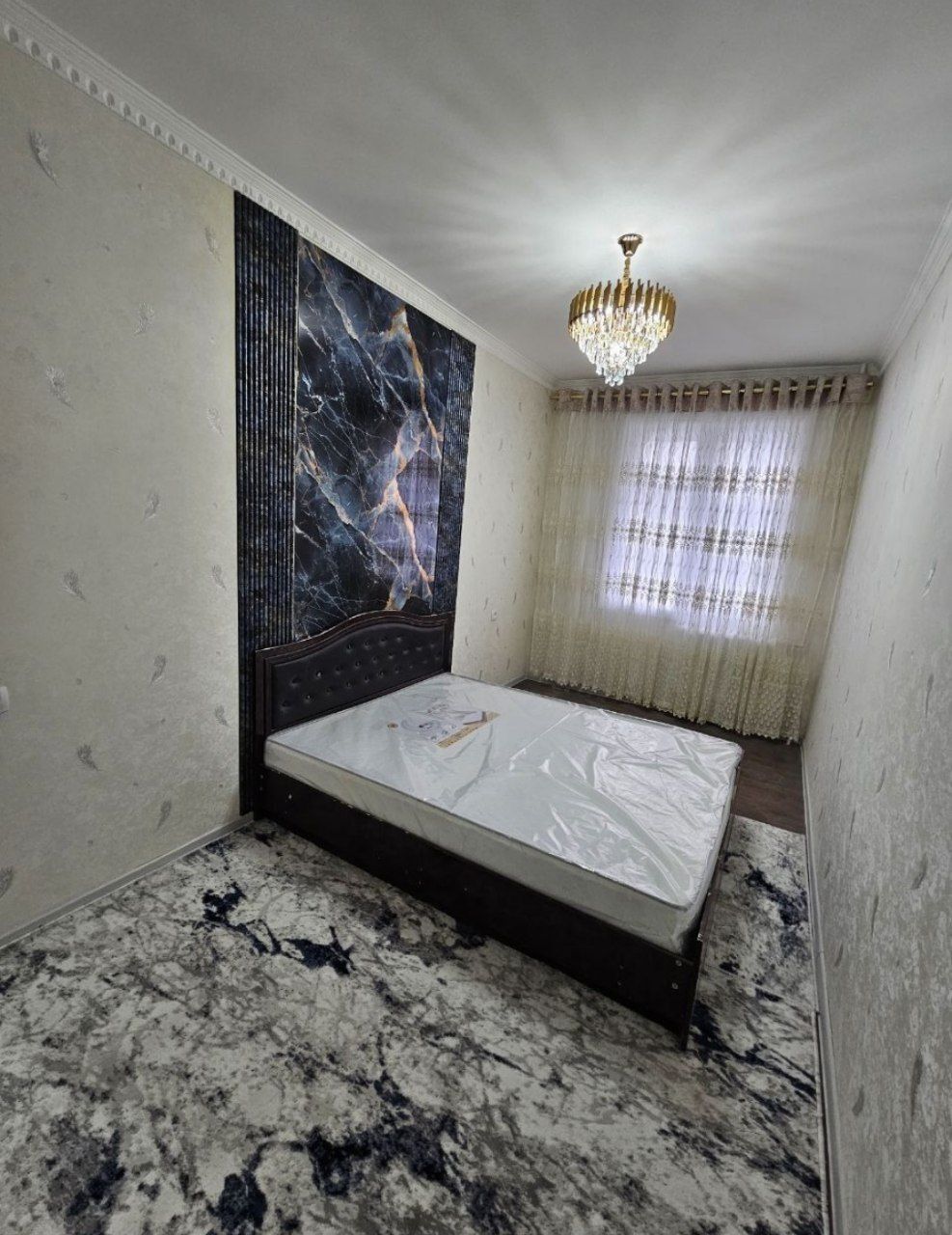 Чиланзар 18 квартал, 2*1*4 50м² с балконом 1.5х3, подвалом СрОчНо!