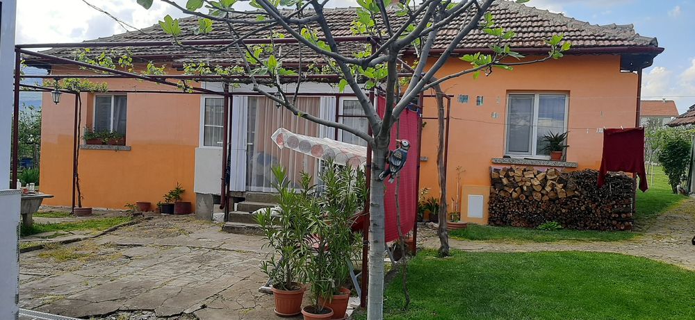 Продава се Къща в с. Нефела, Област Враца - 220 кв.м за 580 €/кв.м - Снимка #3