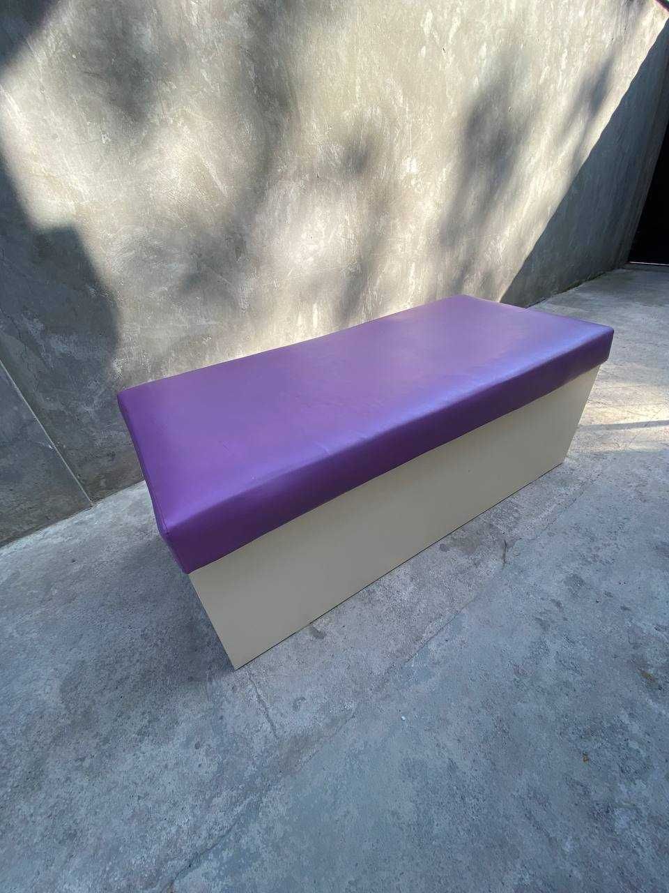 Фиолетовый массажный стол