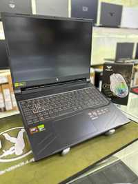 Acer Nitro V16 R7-8845HS /16 GB DDR5 RAM 512 gb ssd/RTX 4060 Optom!