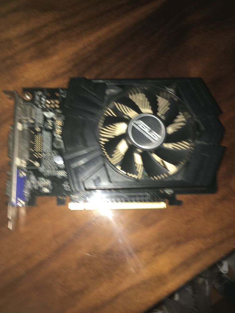 Продам видео карту GTX 750 2gb