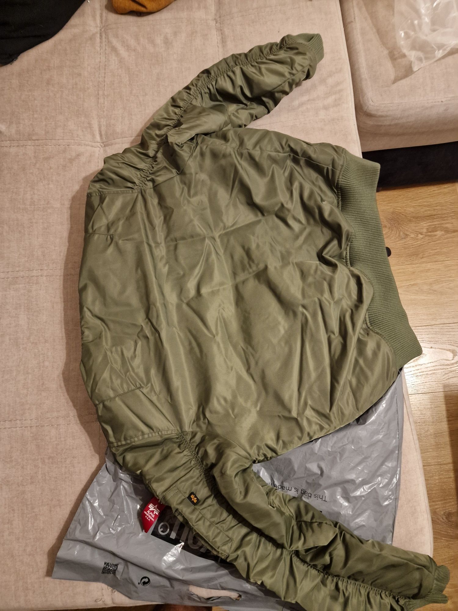Преходно яке - бомбър - Alpha Industries