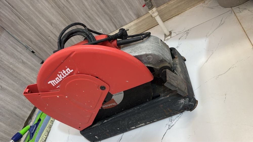 Торцовочные пила срочно