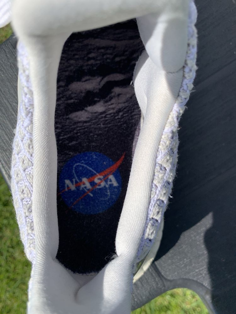 Дамски маратонки ADIDAS X NASA ULTRABOOST 5.0