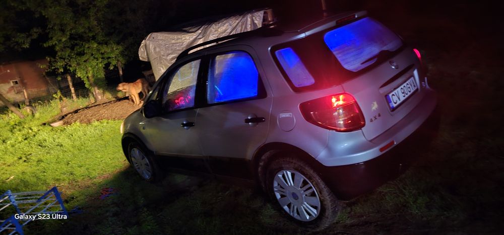 Se vinde FIAT SEDICI 4X4. Caroserie și motor de Suzuki SX4