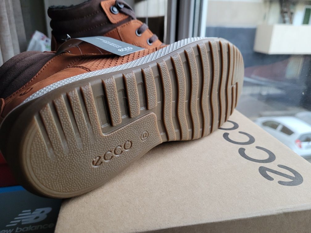 Ecco Byway Tred Leather