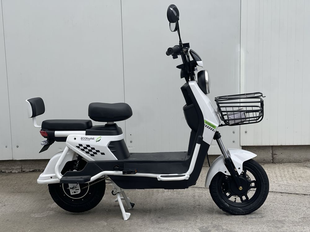 Scuter  electric fara permis 500W