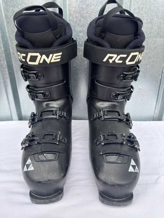 Clapari ski schi Fischer RC ONE marime Eur:46.5 Mondo:30.5