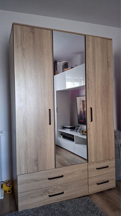 vand dulap ………..