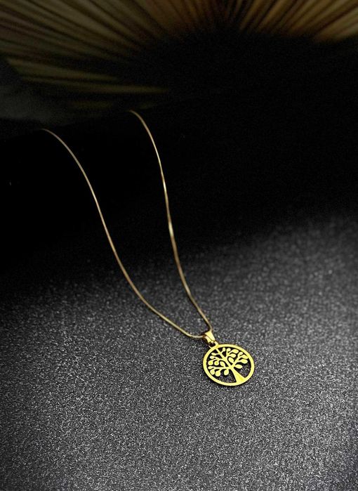 Колиета  от медицинска стомана 316L със златисто PVD покритие.