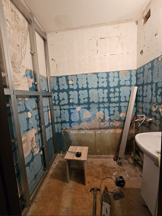 Укладка кафеля , монтаж и демонтаж под ключ