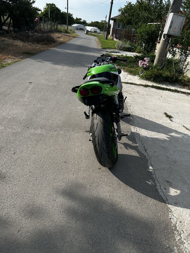 Kawasaki zx6r на части