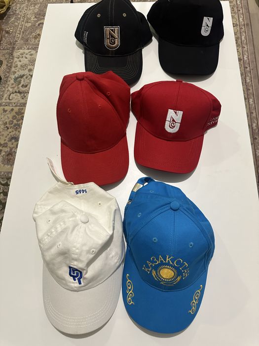 Кепки разных цветов и брендов - спрашивайте